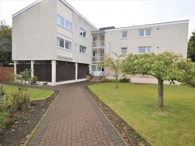 Flat to rent in Burns Park, East Kilbride, South Lanarkshire G74