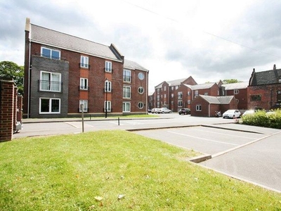 Flat to rent in Elizabeth House, Scholars Court, Penkhull, Stoke On Trent ST4