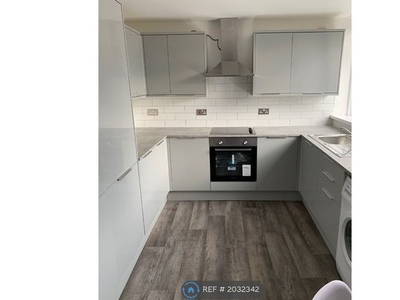 Flat to rent in George Street, Aberdeen AB25