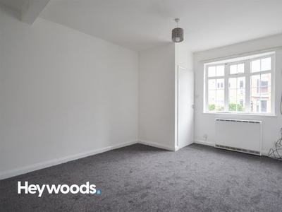 Flat to rent in High Street, May Bank, Newcastle-Under-Lyme ST5