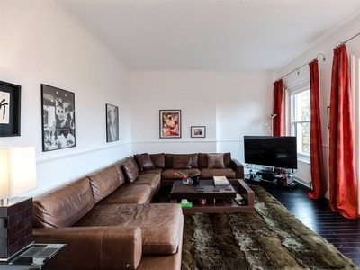 Flat to rent in Hyde Park Gardens, London W2