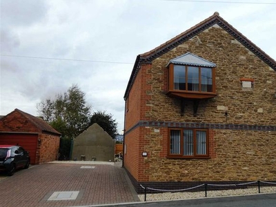 Flat to rent in Jonderian Cottages, Cross Tree Lane, Messingham, Scunthorpe DN17