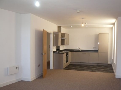 Flat to rent in Kings Arcade, St. Sepulchre Gate, Doncaster DN1