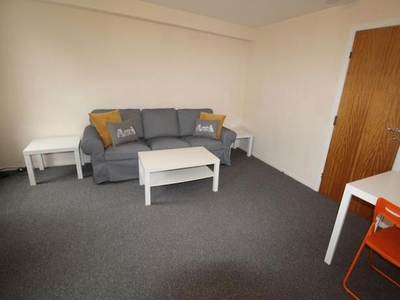 Flat to rent in Marywell Street, Aberdeen AB11