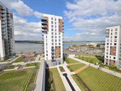 Flat to rent in Peninsula Quay, Gillingham ME7