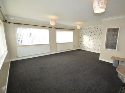 Flat to rent in Randale Drive, Unsworth, Bury BL9