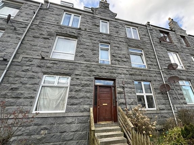 Flat to rent in Roslin Street, City Centre, Aberdeen AB24