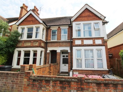 Flat to rent in St. Annes Road, Caversham, Reading RG4