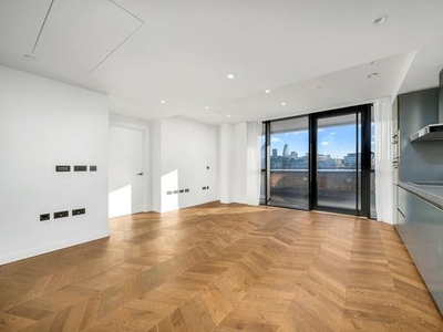Flat to rent in Switch House East, Battersea Power Station SW11