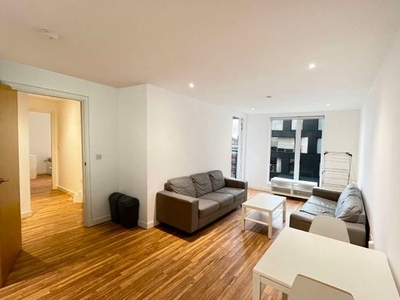 Flat to rent in The Exchange, Salford Quays, Manchester M5