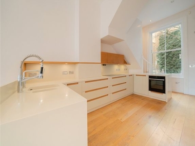 Flat to rent in Wetherby Place, South Kensington, London SW7