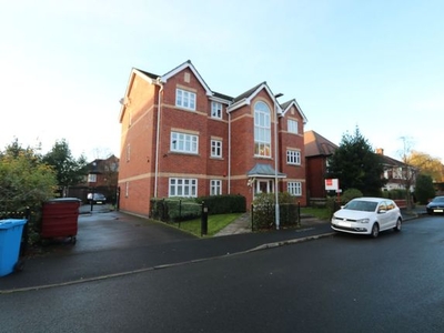 Flat to rent in Woodgate Road, Whalley Range, Manchester M16