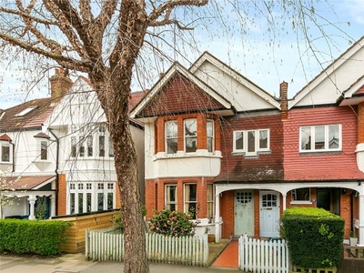 Maisonette to rent in Burlington Avenue, Kew, Richmond, Surrey TW9