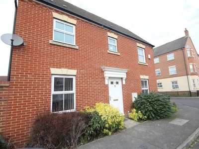 Property to rent in Olivia Drive, Langley, Slough SL3