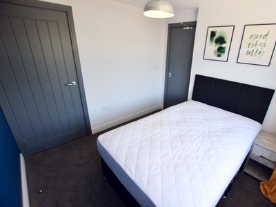 Room to rent in Tarrant Walk, Coventry CV2