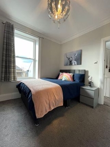 Room to rent in Kells Lane, Low Fell, Gateshead NE9