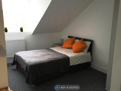 Room to rent in Pentre House, Pentre, Deeside CH5