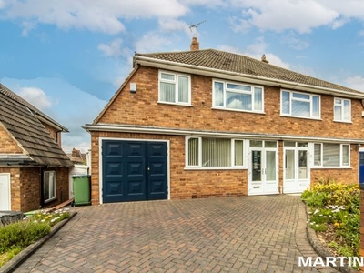 Semi-detached house to rent in Goodwyn Avenue, Oldbury B68