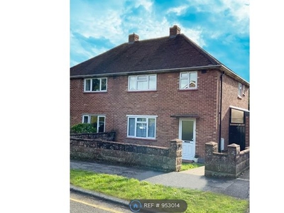 Semi-detached house to rent in St. Johns Road, Guildford GU2