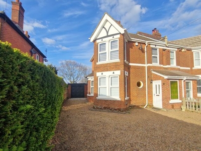 Semi-detached house to rent in Station Road, Southampton SO31