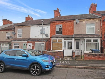 Terraced house to rent in Avenue Road, Rugby CV21