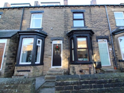Terraced house to rent in Brunswick Rd, Pudsey LS28