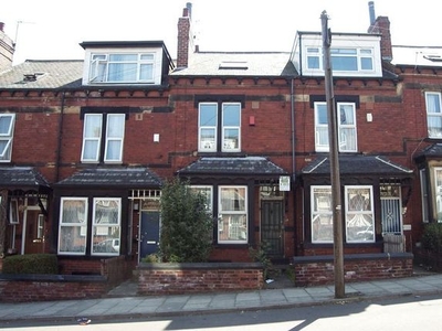Terraced house to rent in Burchett Grove, Woodhouse, Leeds LS6
