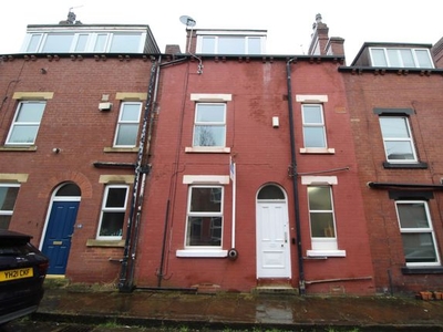 Terraced house to rent in Glebe Avenue, Kirkstall, Leeds LS5