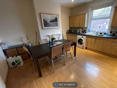 Terraced house to rent in Glebe Place, Leeds LS5