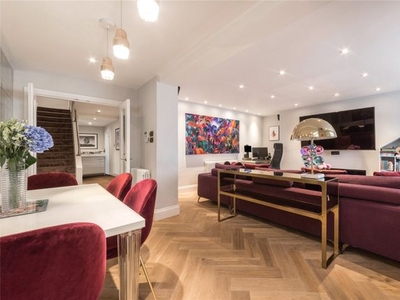 Terraced house to rent in Gloucester Terrace, Bayswater W2