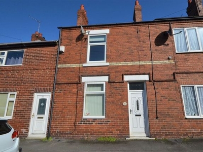 Terraced house to rent in King Street, Pontefract WF8