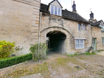 Terraced house to rent in Lower High Street, Burford OX18