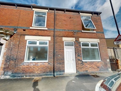 Terraced house to rent in Middle Lane, Clifton, Rotherham S65