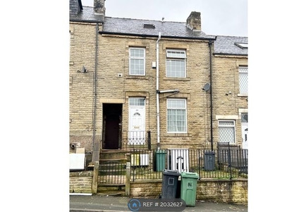 Terraced house to rent in Moorbottom Road, Huddersfield HD1