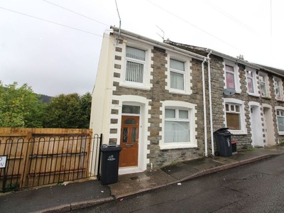 Terraced house to rent in Rhiw Parc Road, Abertillery NP13