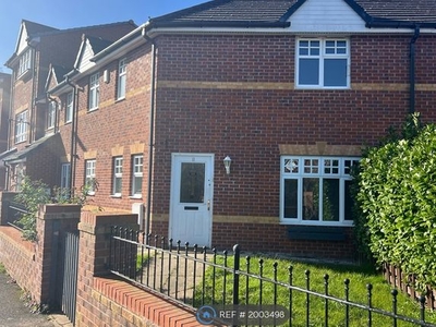 Terraced house to rent in Sandycroft Avenue, Wythenshawe, Manchester M22