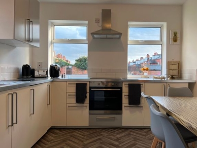 Terraced house to rent in Terminus Parade, Station Road, Crossgates, Leeds LS15