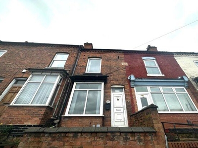 Terraced house to rent in Warwick Road, Birmingham B11