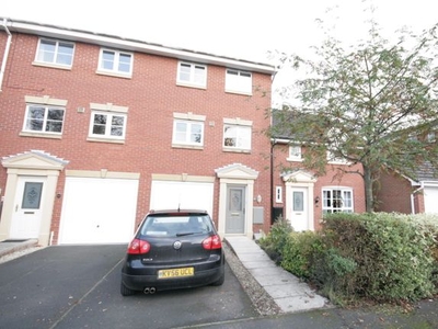 Town house to rent in Capel Way, Nantwich CW5