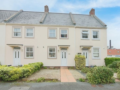 Town house to rent in Les Jugueurs Road, Vale, Guernsey GY3