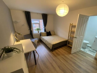 1 Bedroom Apartment For Rent In Beeston