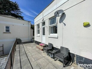 1 Bedroom Apartment For Sale In Higher Warberry Road, Torquay