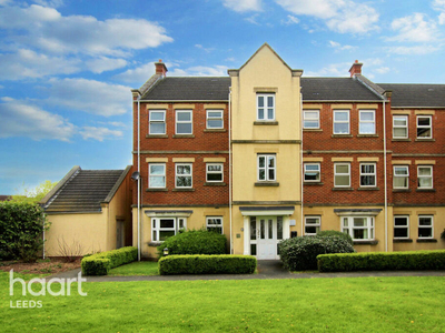 1 bedroom apartment for sale in Whitehall Drive, Leeds, LS12