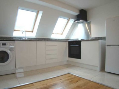 1 bedroom apartment to rent London, W12 0NP