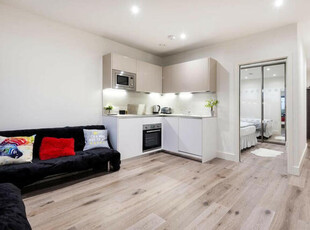 1 Bedroom Flat For Sale In Hayes, Hillingdon