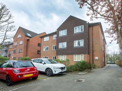 1 Bedroom Flat For Sale In Sutton, Surrey