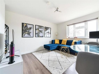 1 Bedroom Flat For Sale In Winchmore Hill, London