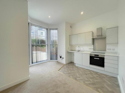 1 Bedroom Ground Floor Flat For Rent In Torquay
