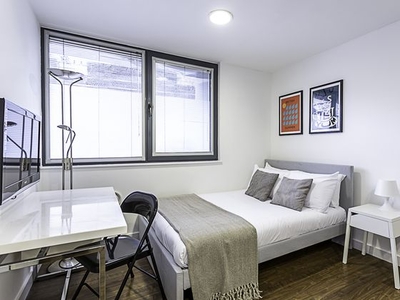 1 bedroom studio flat to rent London, E1 8BL