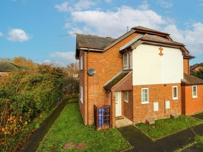 1 Bedroom Terraced House For Sale In Church Crookham, Fleet